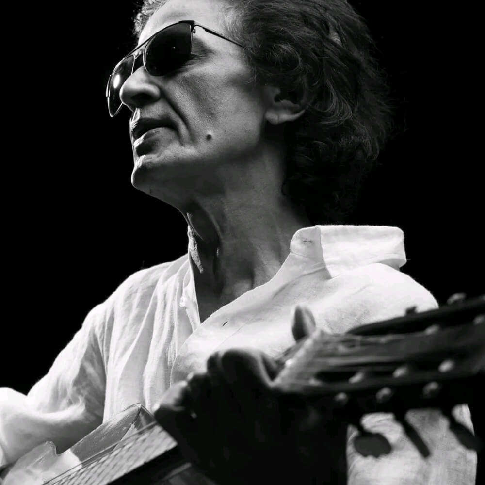 senaka,batagoda,senakabatagoda,senaka batagoda,sereenabatagoda,sereena,Sri Lanka,Folk music,Musician,Singing,Percussion,Rock,Reggae,Pop,Versatility,Vocalist,Guitarist